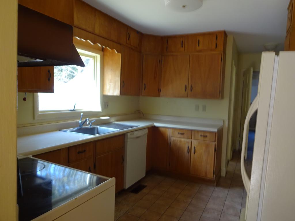 379 Center Road Bradford, NH 03221 - Photo 4 of 15