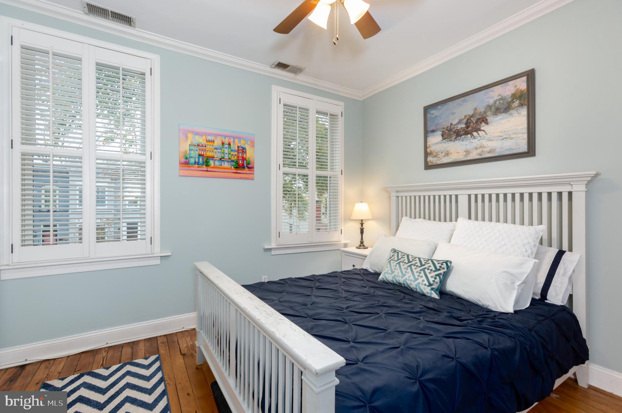 524 10th Street Southeast Washington, DC 20003 - Photo 15 of 20