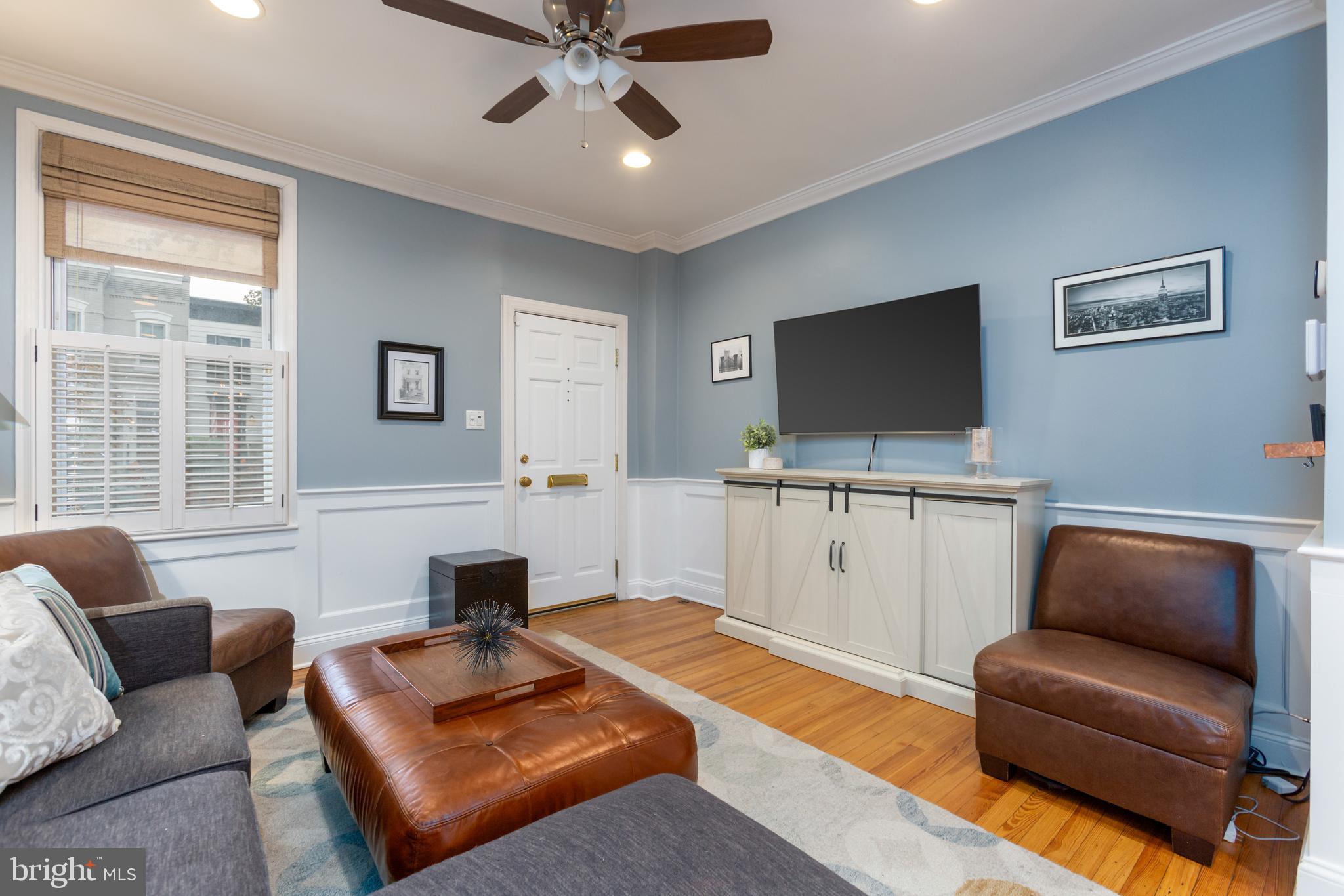 524 10th Street Southeast Washington, DC 20003 - Photo 3 of 20