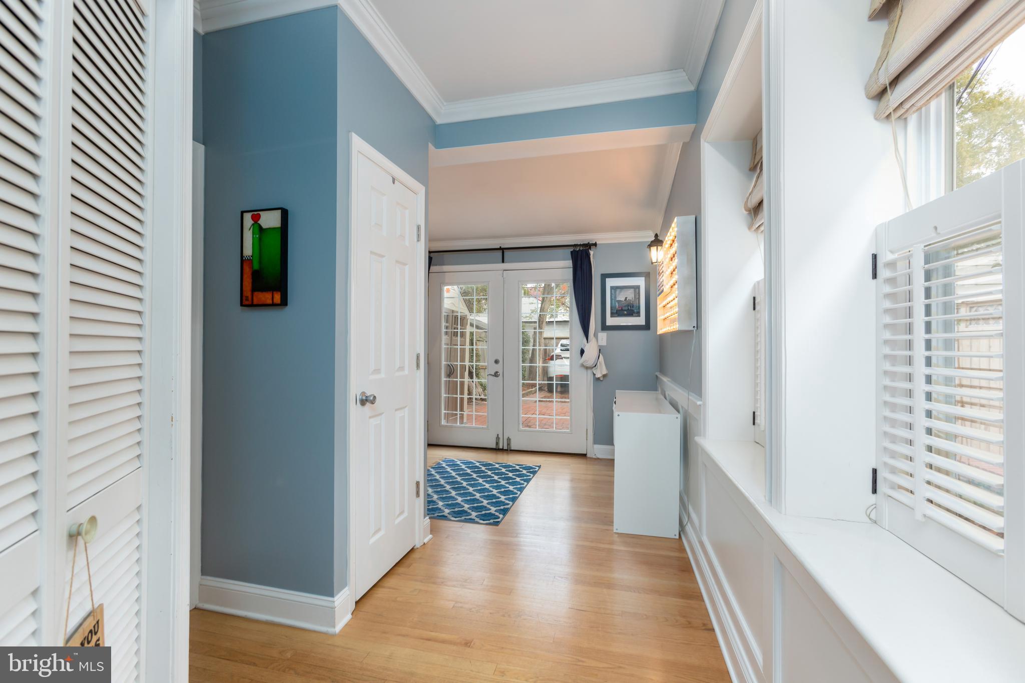 524 10th Street Southeast Washington, DC 20003 - Photo 7 of 20