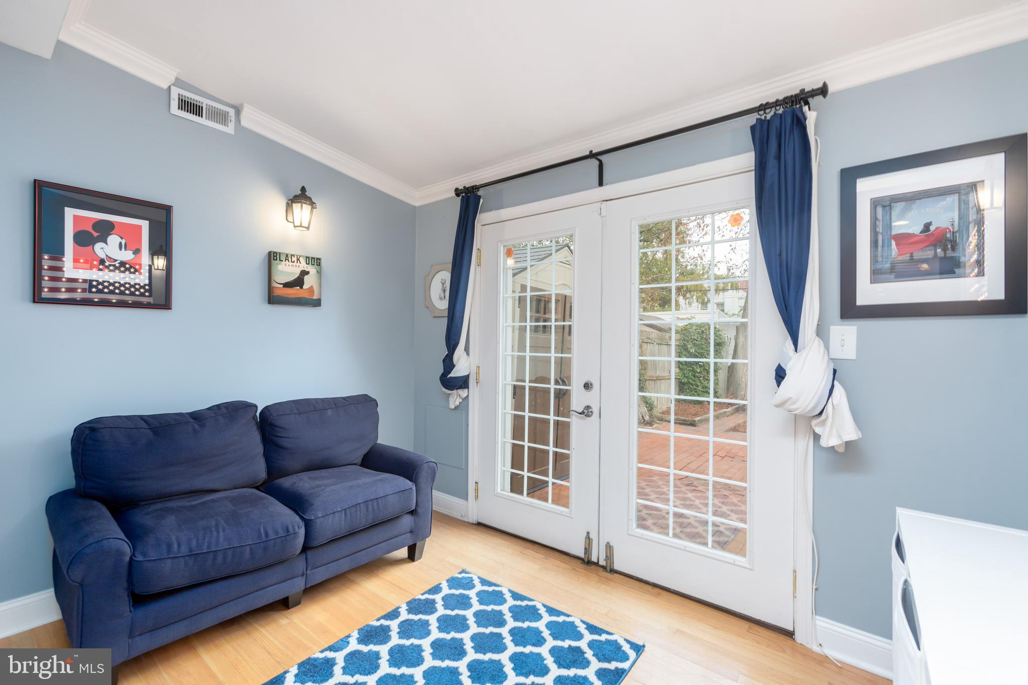 524 10th Street Southeast Washington, DC 20003 - Photo 9 of 20