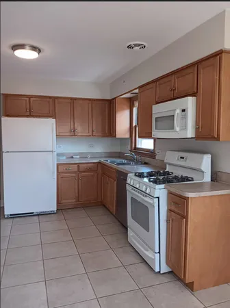 $2,550 | 1112 Homestead Road, La Grange Park, IL 60526