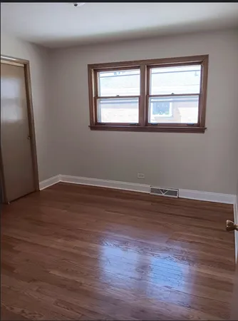 $2,550 | 1112 Homestead Road, La Grange Park, IL 60526