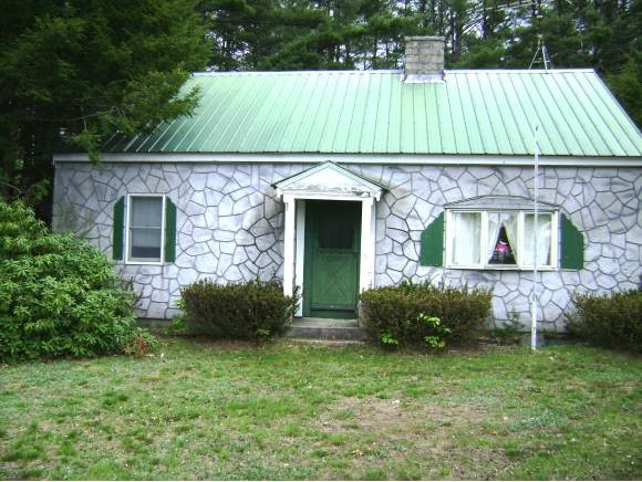 453 Old Street Road Peterborough, NH 03458 - Photo 1 of 1 Gallery Image 1
