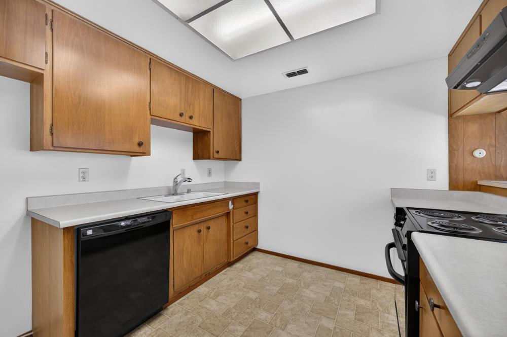 1913 Belcot Road Sacramento, CA 95825 - Photo 25 of 66