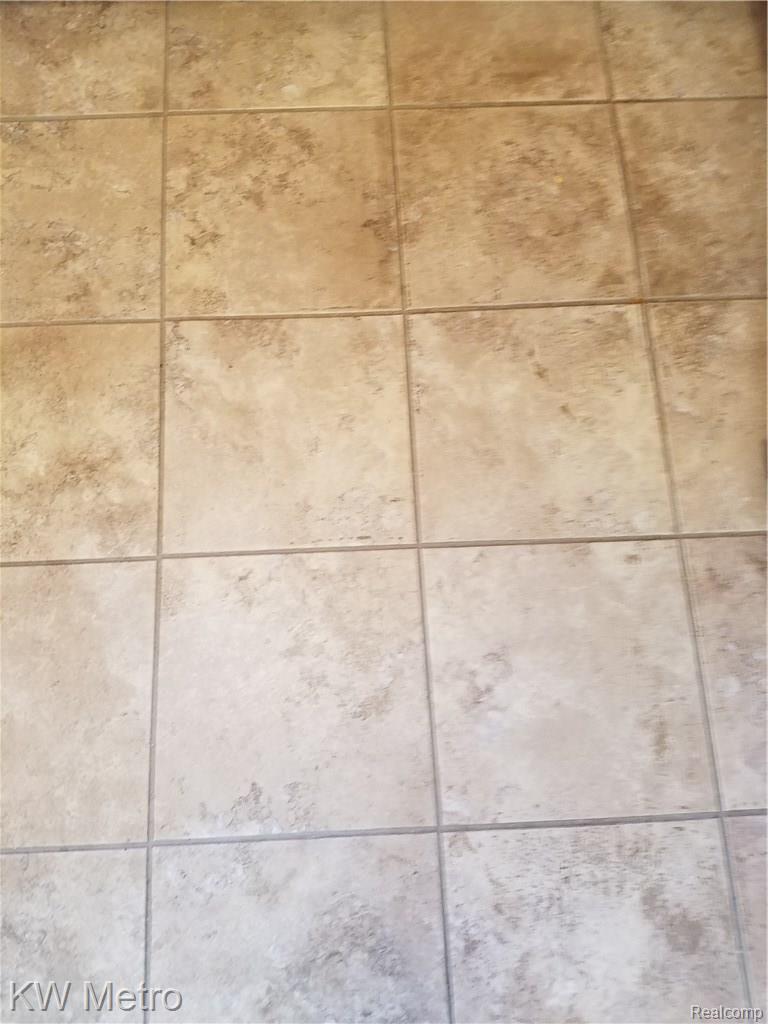 16124 Sunderland Road Detroit, MI 48219 - Photo 20 of 79 20161105_112052.jpg