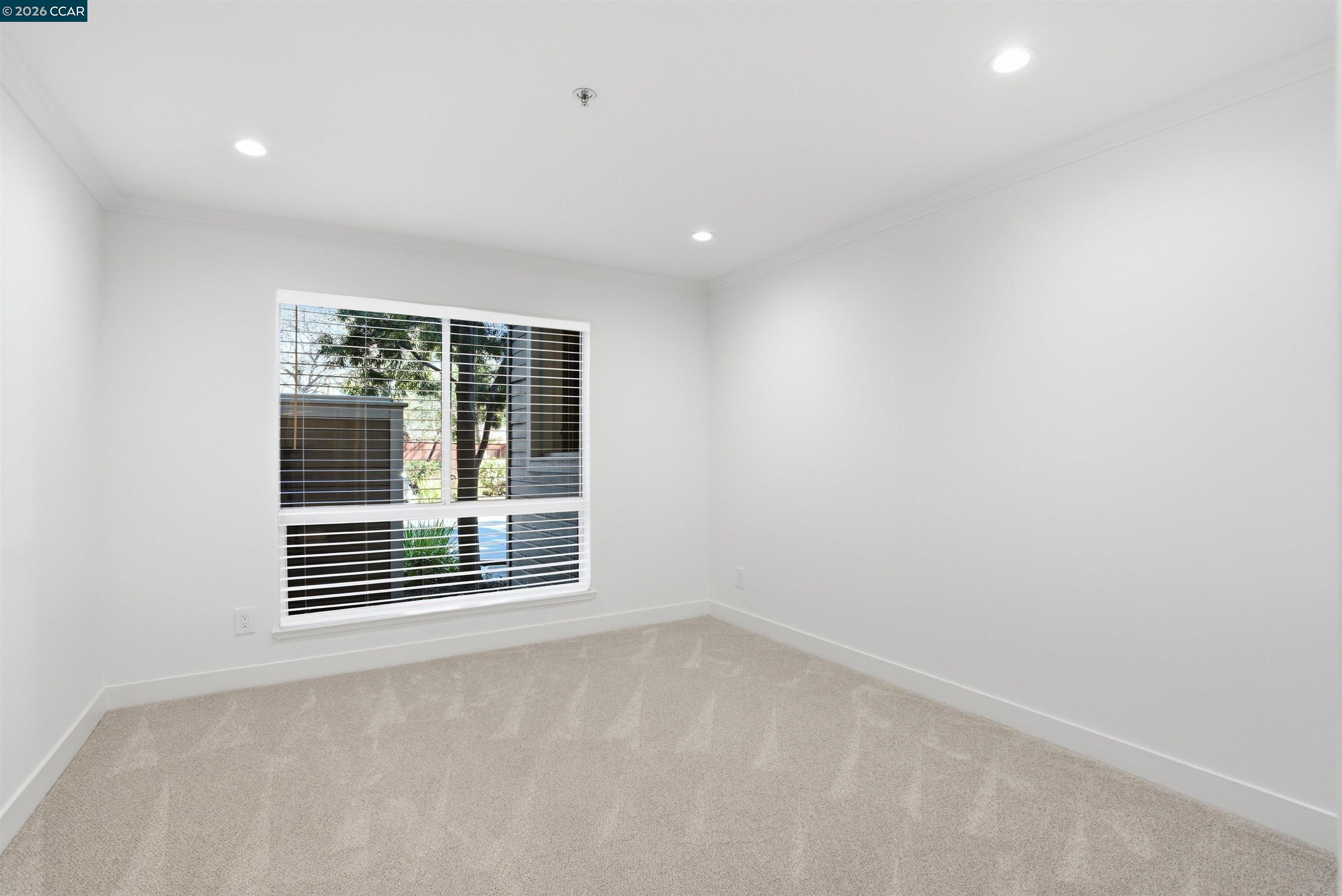 2560 Oak Road, Unit 122 Walnut Creek, CA 94597 - Photo 16 of 38