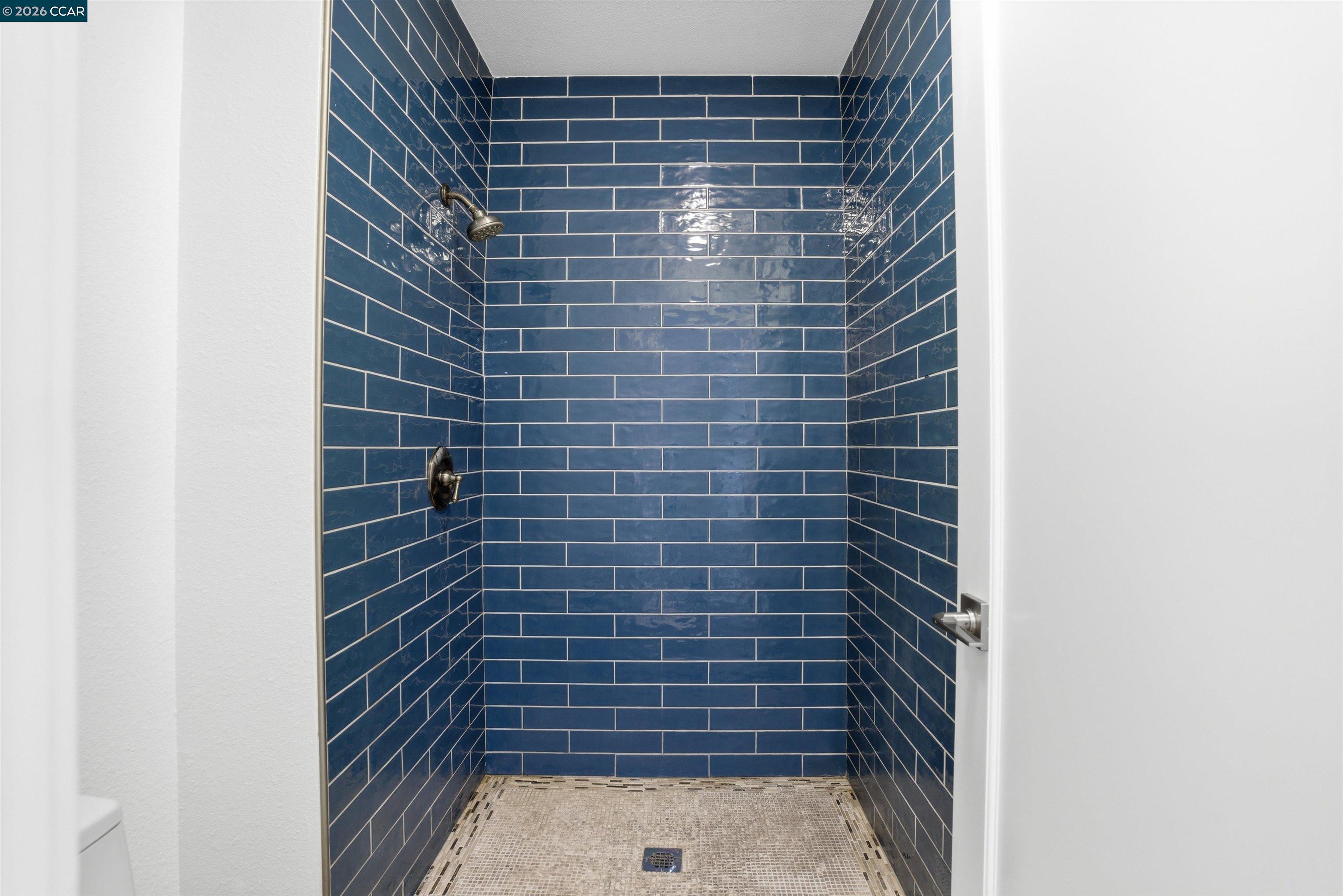 2560 Oak Road, Unit 122 Walnut Creek, CA 94597 - Photo 26 of 38