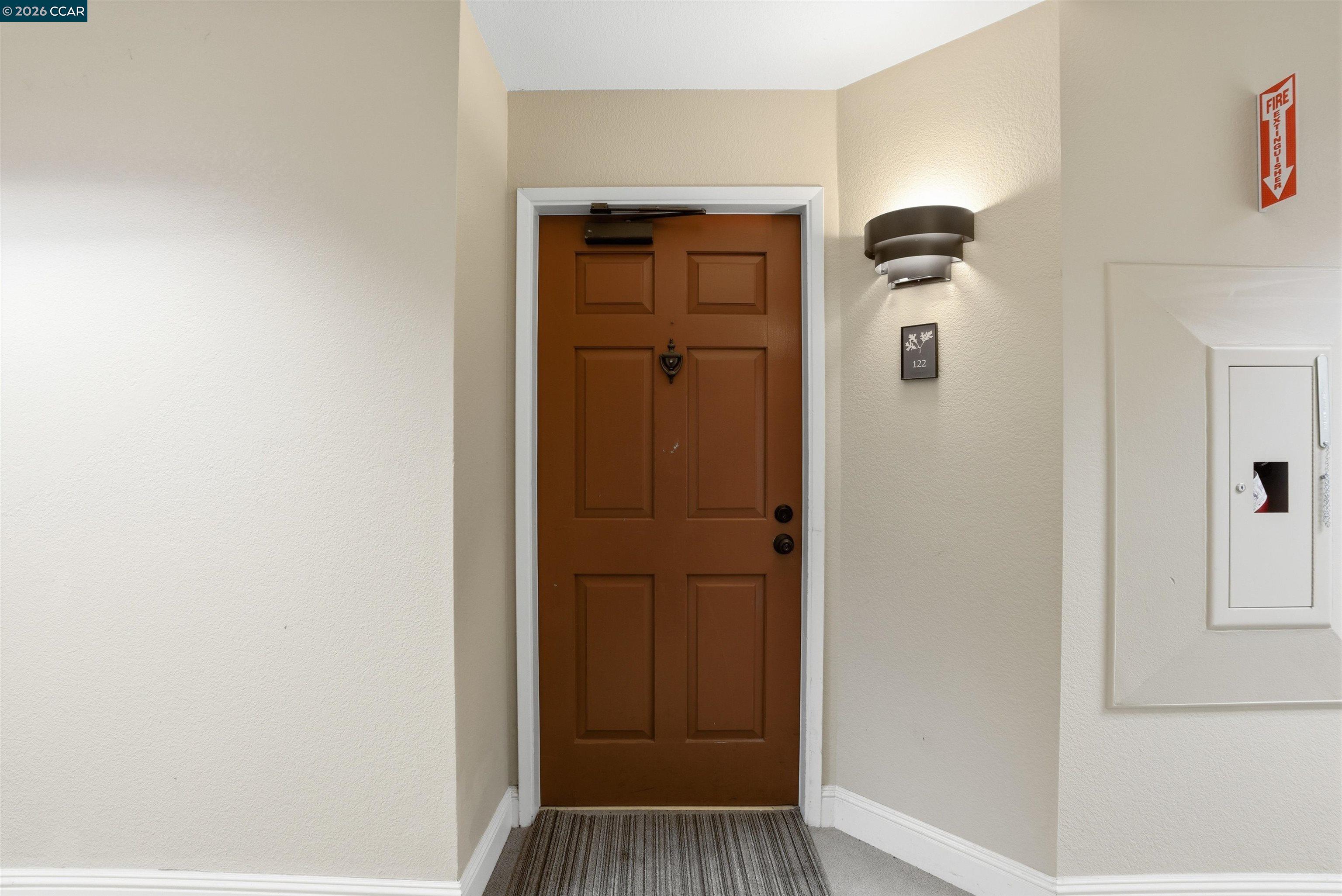 2560 Oak Road, Unit 122 Walnut Creek, CA 94597 - Photo 3 of 38