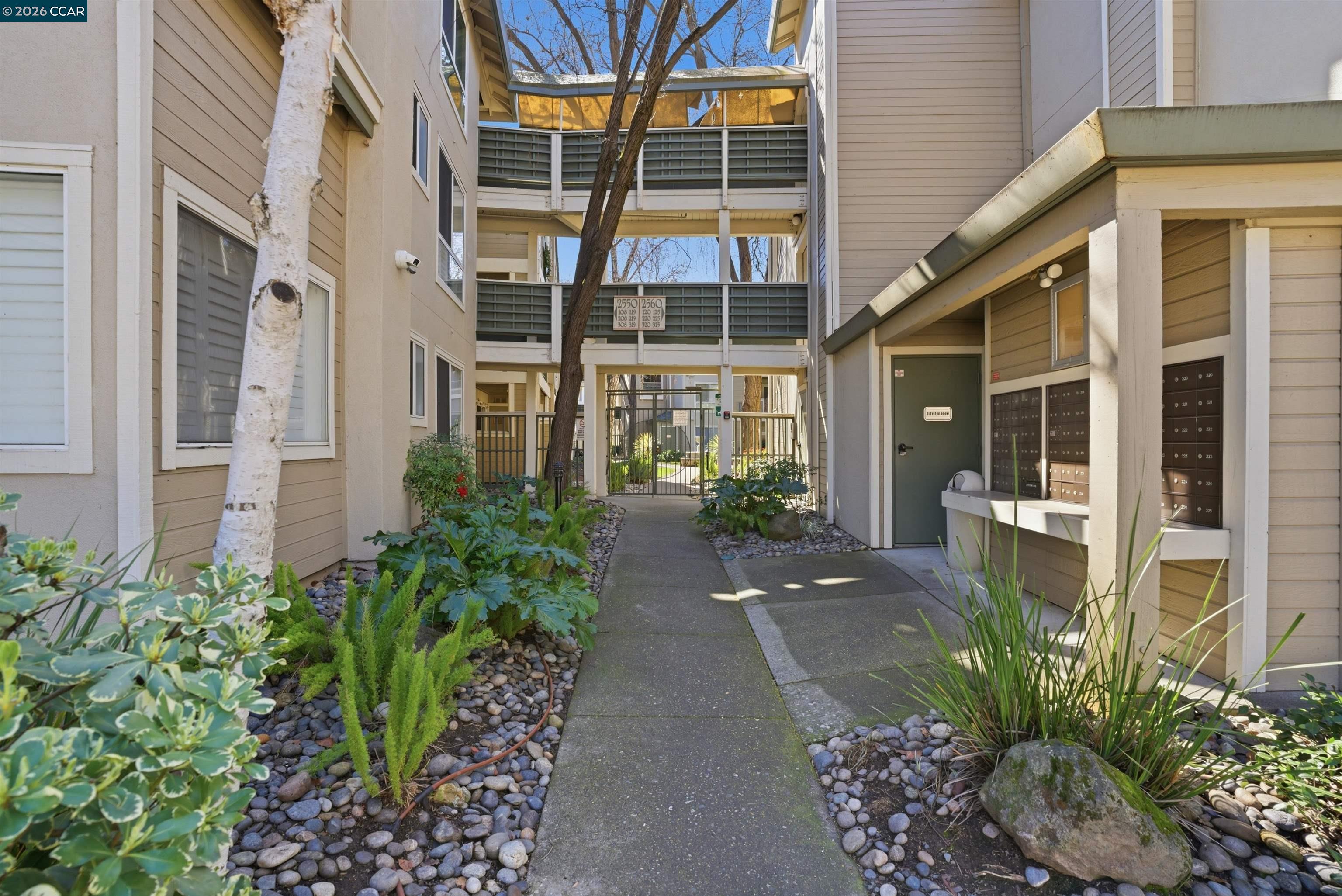 2560 Oak Road, Unit 122 Walnut Creek, CA 94597 - Photo 35 of 38