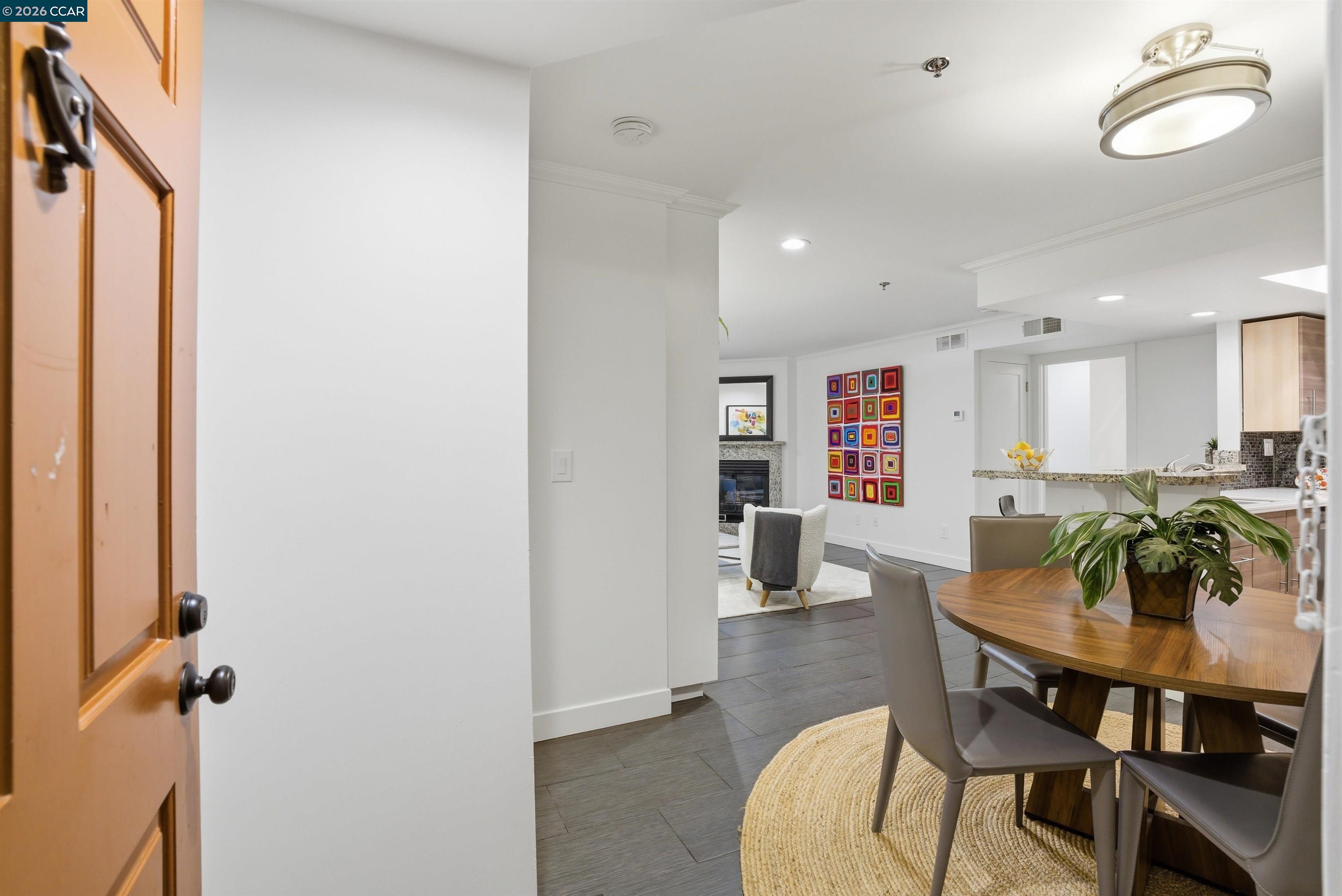 2560 Oak Road, Unit 122 Walnut Creek, CA 94597 - Photo 4 of 38