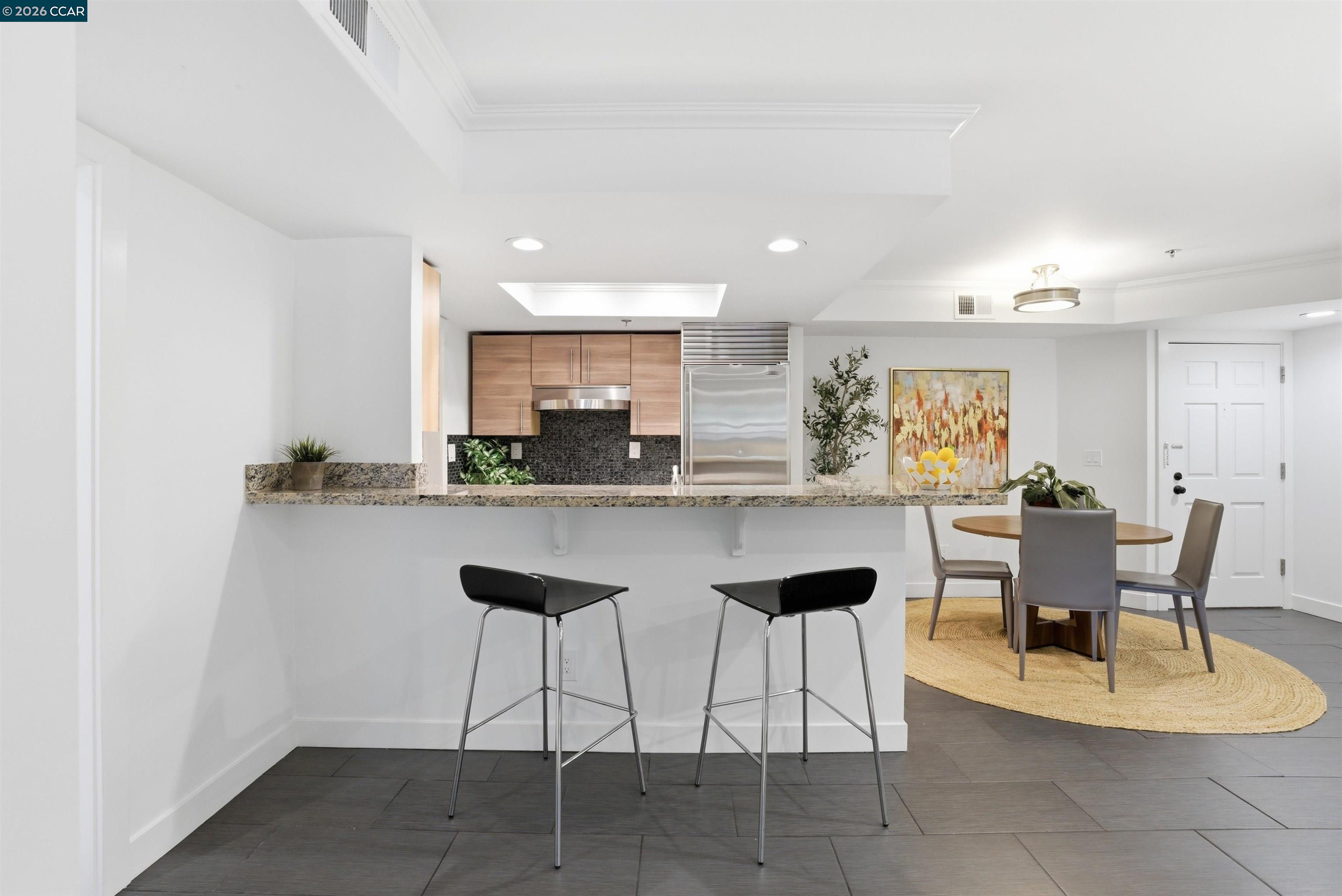 2560 Oak Road, Unit 122 Walnut Creek, CA 94597 - Photo 9 of 38