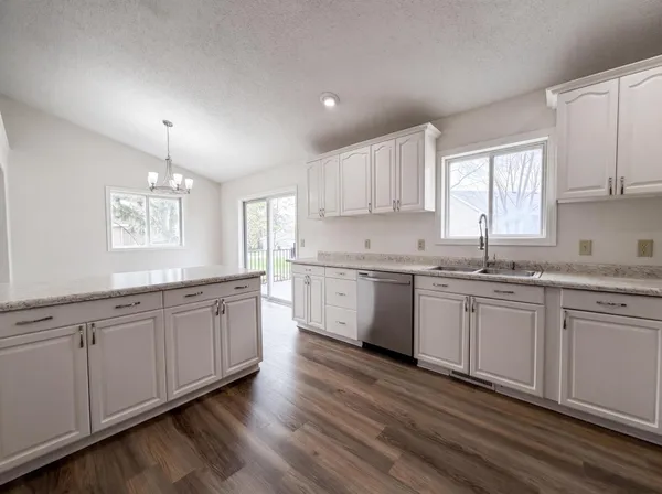 $390,000 | 128 Dutch Lake Trail, Howard Lake, MN 55349