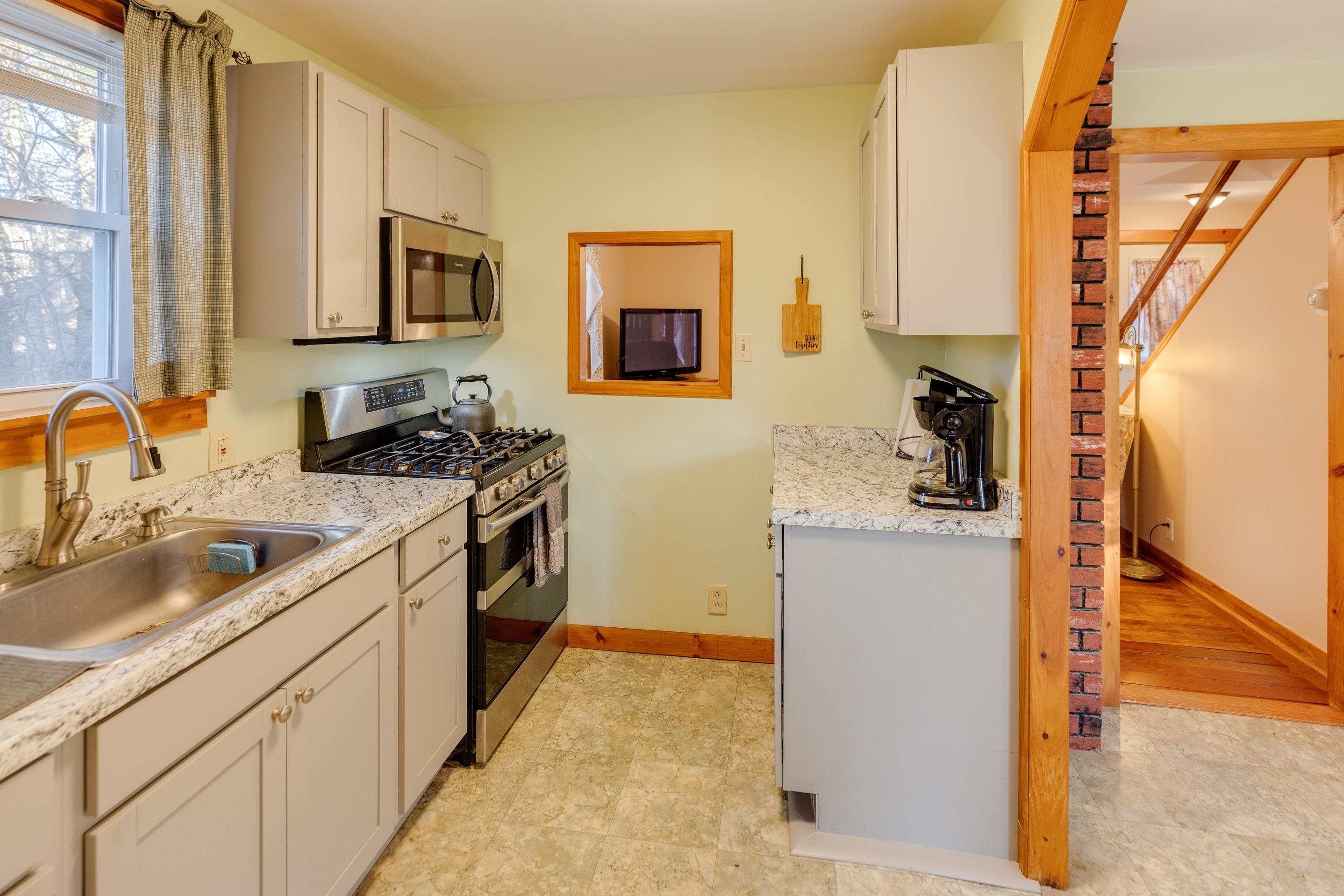 59 Parker Road Carroll, NH 03598 - Photo 14 of 58