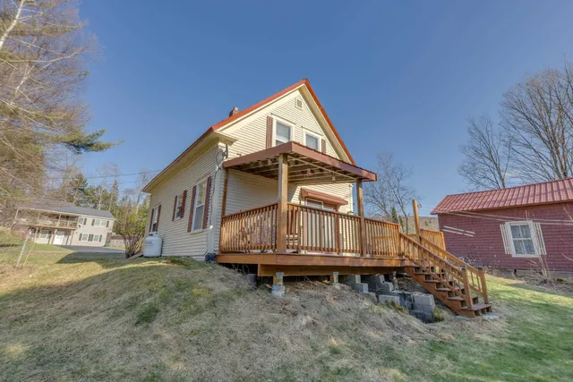 $249,900 | 59 Parker Road, Carroll, NH 03598