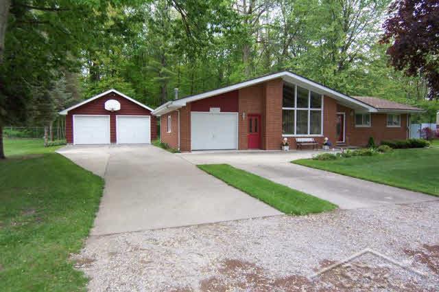 7211 Terry Road Saginaw, MI 48609 - Photo 3 of 5 20043504-2.JPG
