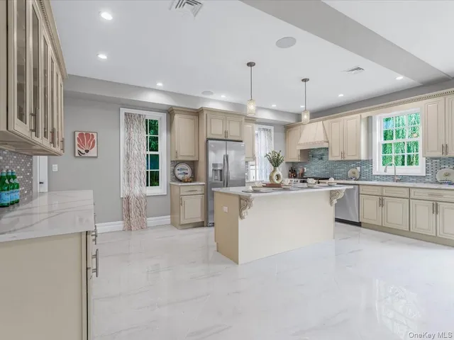 $2,399,000 | 233-17 38th Drive | Douglaston