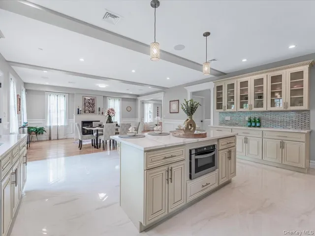 $2,399,000 | 233-17 38th Drive | Douglaston