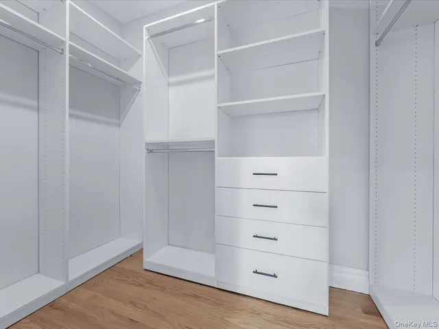 $2,399,000 | 233-17 38th Drive | Douglaston