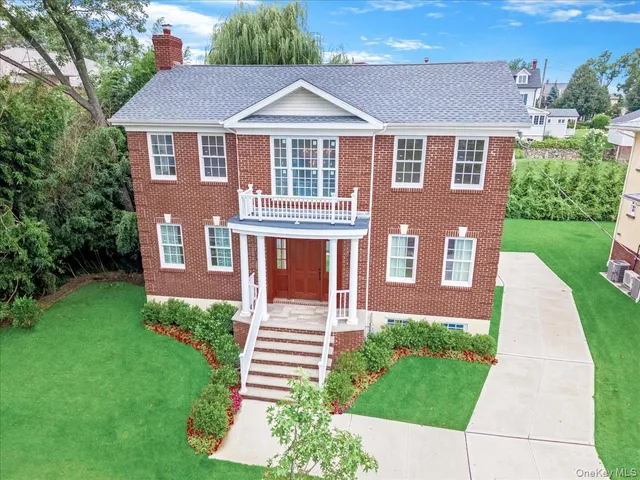 $2,399,000 | 233-17 38th Drive | Douglaston