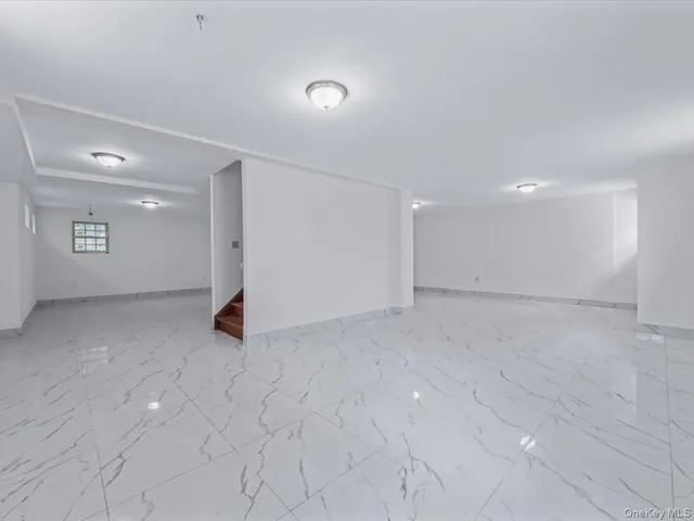 $2,399,000 | 233-17 38th Drive | Douglaston