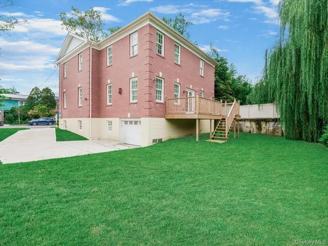 $2,399,000 | 233-17 38th Drive | Douglaston