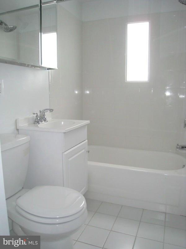 401 South Courthouse Road Arlington, VA 22204 - Photo 4 of 24 Interior (General)