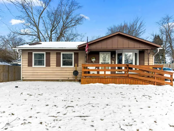$140,000 | 1506 Woodbine Drive, Washington, IL 61571