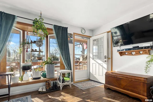 $149,900 | 1506 Woodbine Drive, Washington, IL 61571