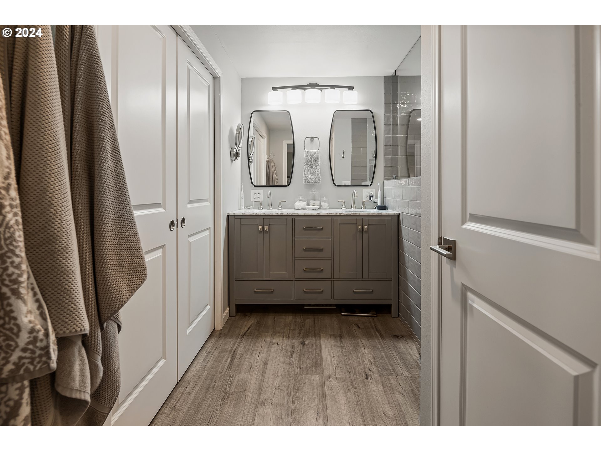 32325 Southwest Estates Post Road Wilsonville, OR 97070 - Photo 13 of 28 Gallery Image 13