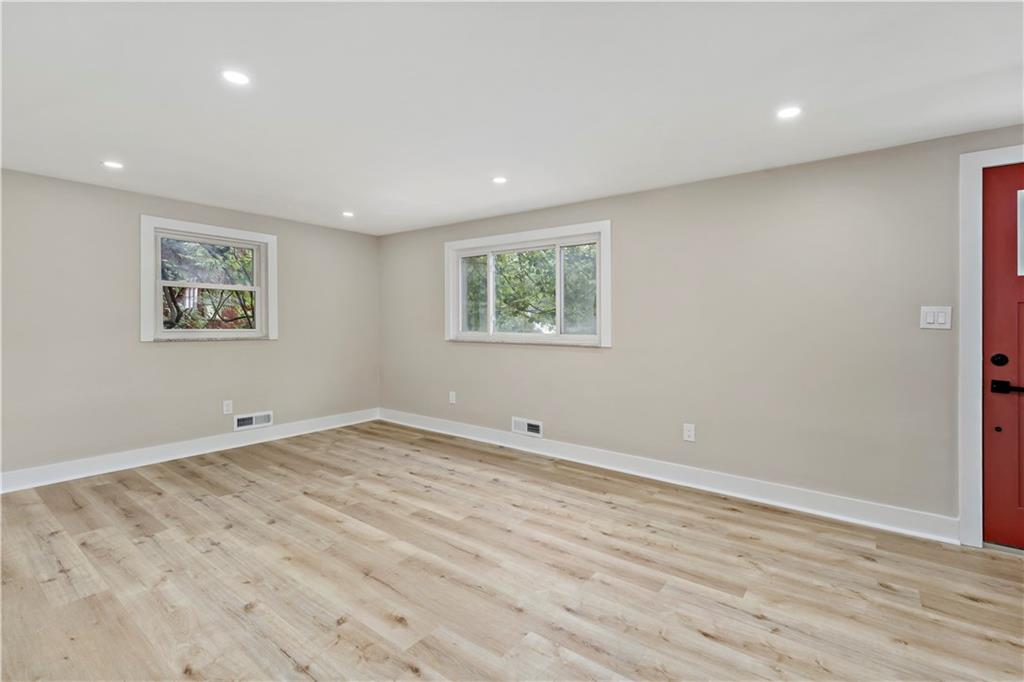 779 Bower Hill Road Bridgeville, PA 15017 - Photo 8 of 35 Gallery Image 8