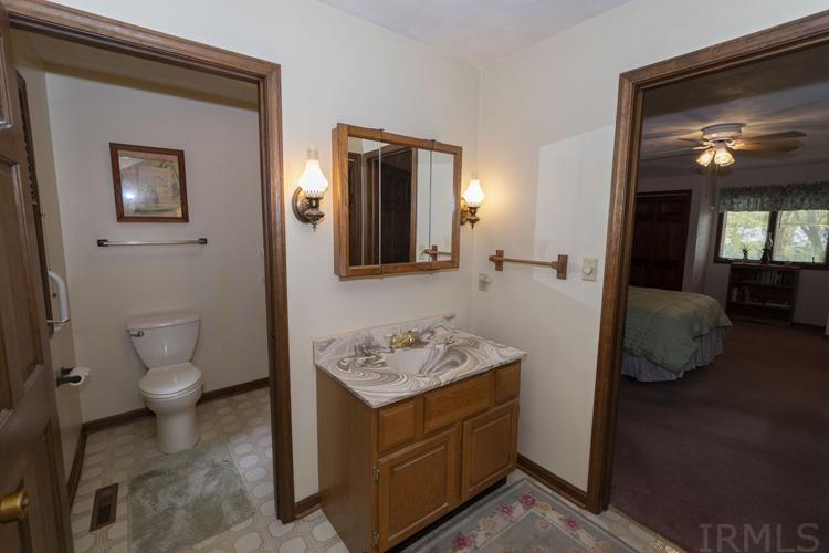 59699 Mayflower Road South Bend, IN 46614 - Photo 16 of 36 Gallery Image 16