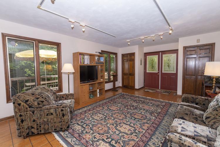59699 Mayflower Road South Bend, IN 46614 - Photo 3 of 36 Gallery Image 3