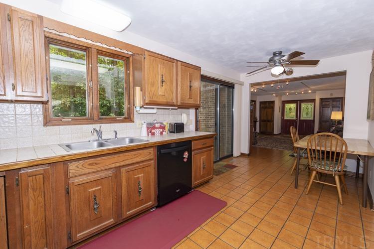 59699 Mayflower Road South Bend, IN 46614 - Photo 4 of 36 Gallery Image 4