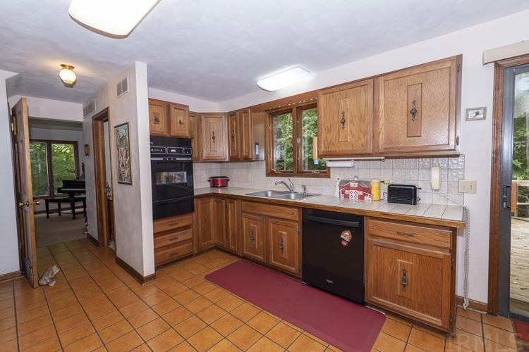 59699 Mayflower Road South Bend, IN 46614 - Photo 5 of 36 Gallery Image 5