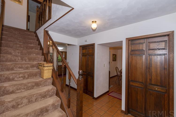 59699 Mayflower Road South Bend, IN 46614 - Photo 8 of 36 Gallery Image 8