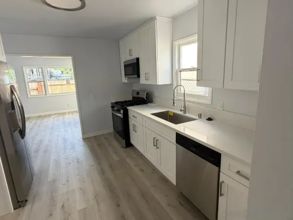 $3,100 | 2563 L Street, San Diego, CA 92102