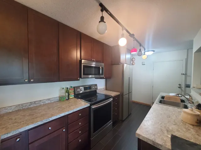 $112,000 | 12826 Nicollet Avenue, Unit 202, Burnsville, MN 55337