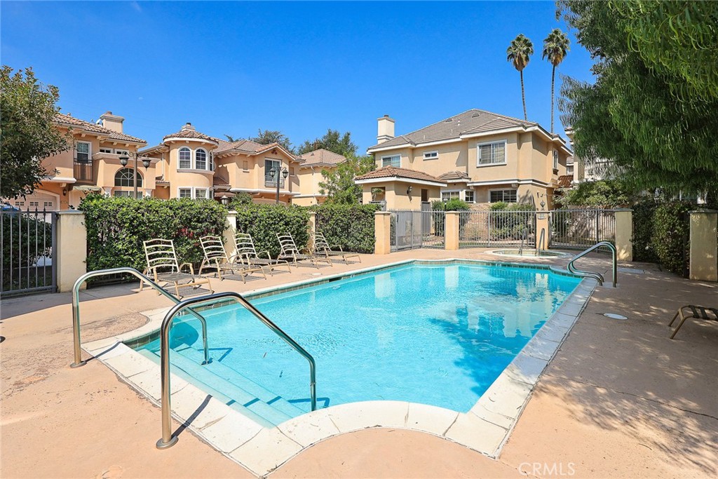 470 West Duarte Road, Unit B Arcadia, CA 91007 - Photo 5 of 38