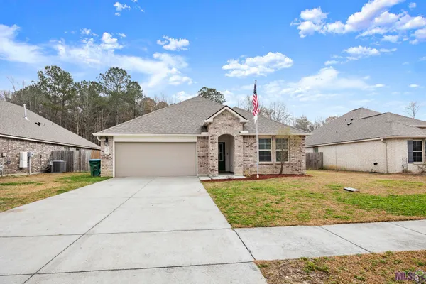 $270,000 | 13230 Fowler Drive, Walker, LA 70785