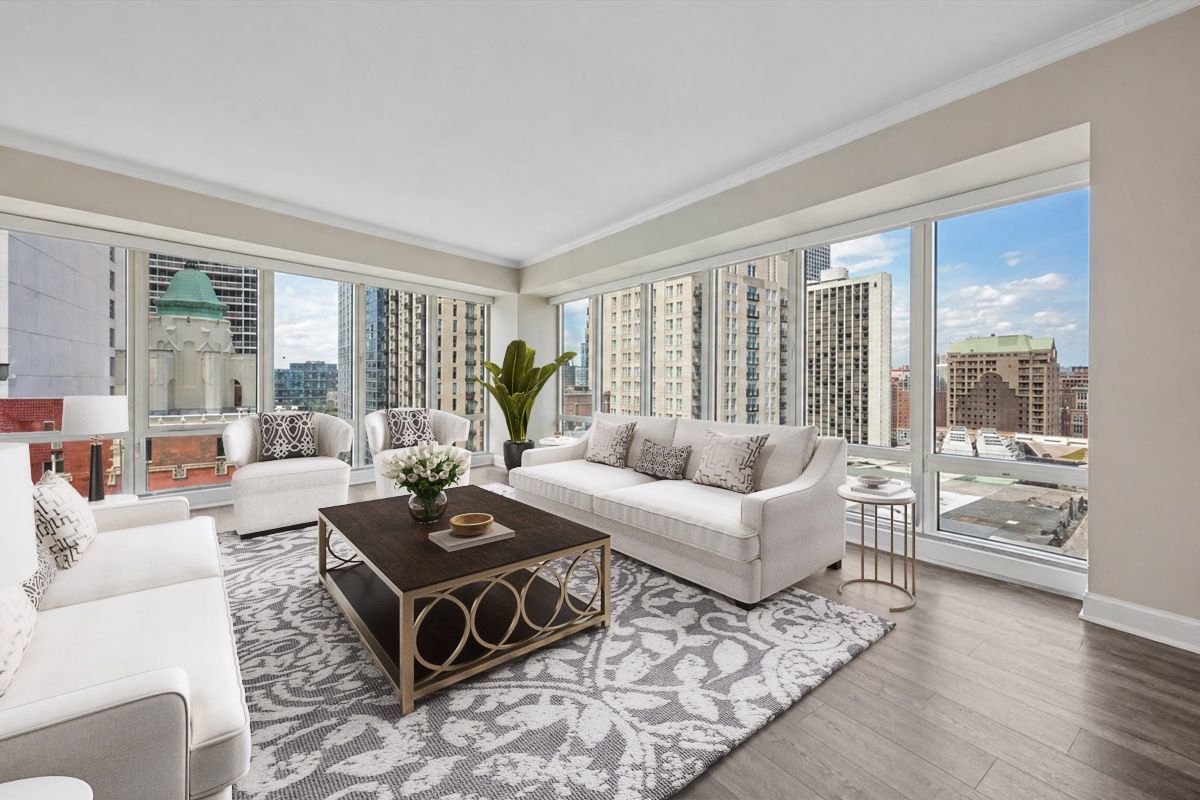 57 East Delaware Place, Unit 1805 Chicago, IL 60611 - Photo 6 of 13
