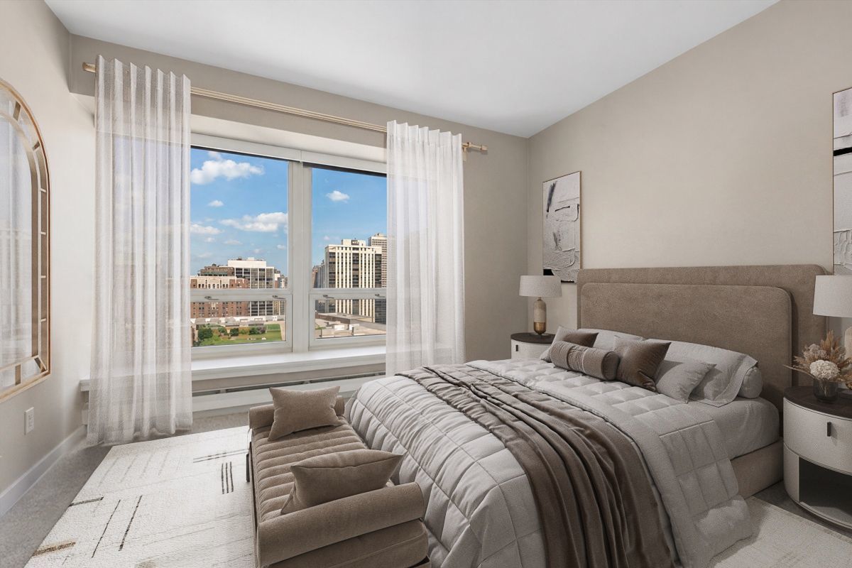 57 East Delaware Place, Unit 1805 Chicago, IL 60611 - Photo 8 of 13