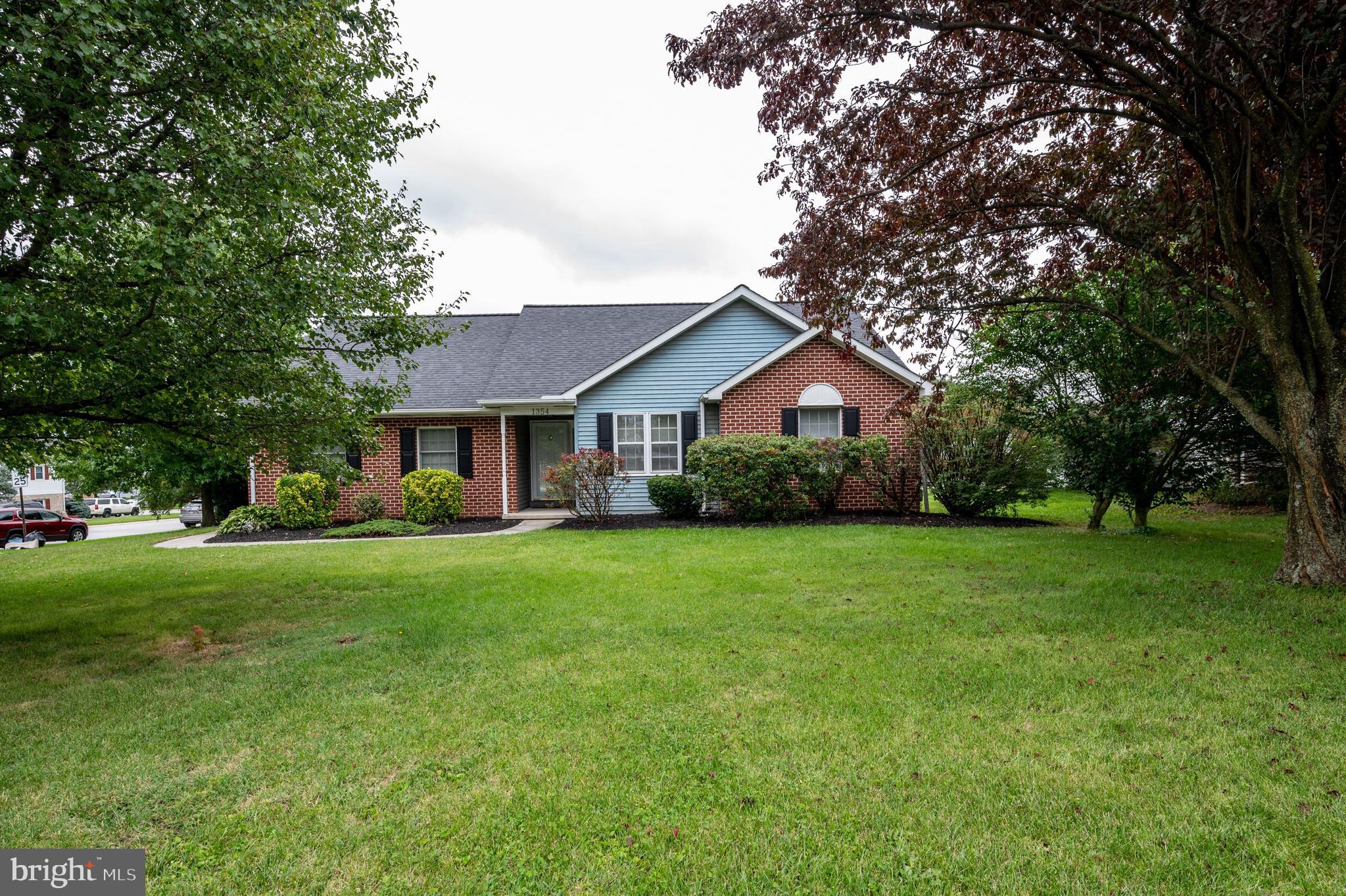1354 Grandview Road Hanover, PA 17331 - Photo 3 of 24