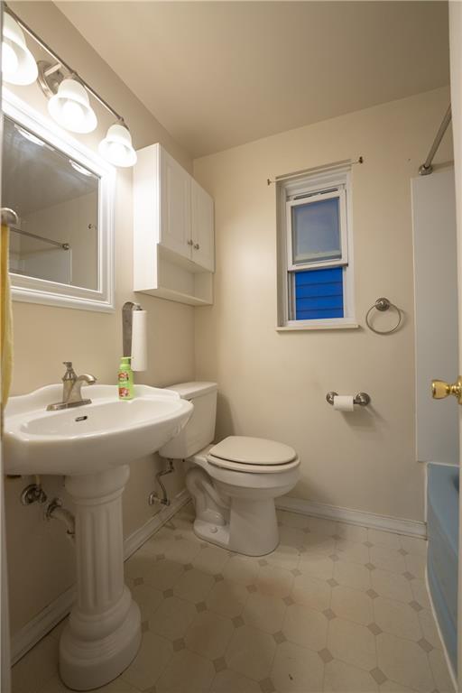 826 Becks Run Road Pittsburgh, PA 15210 - Photo 8 of 22 Main Full Bath 1