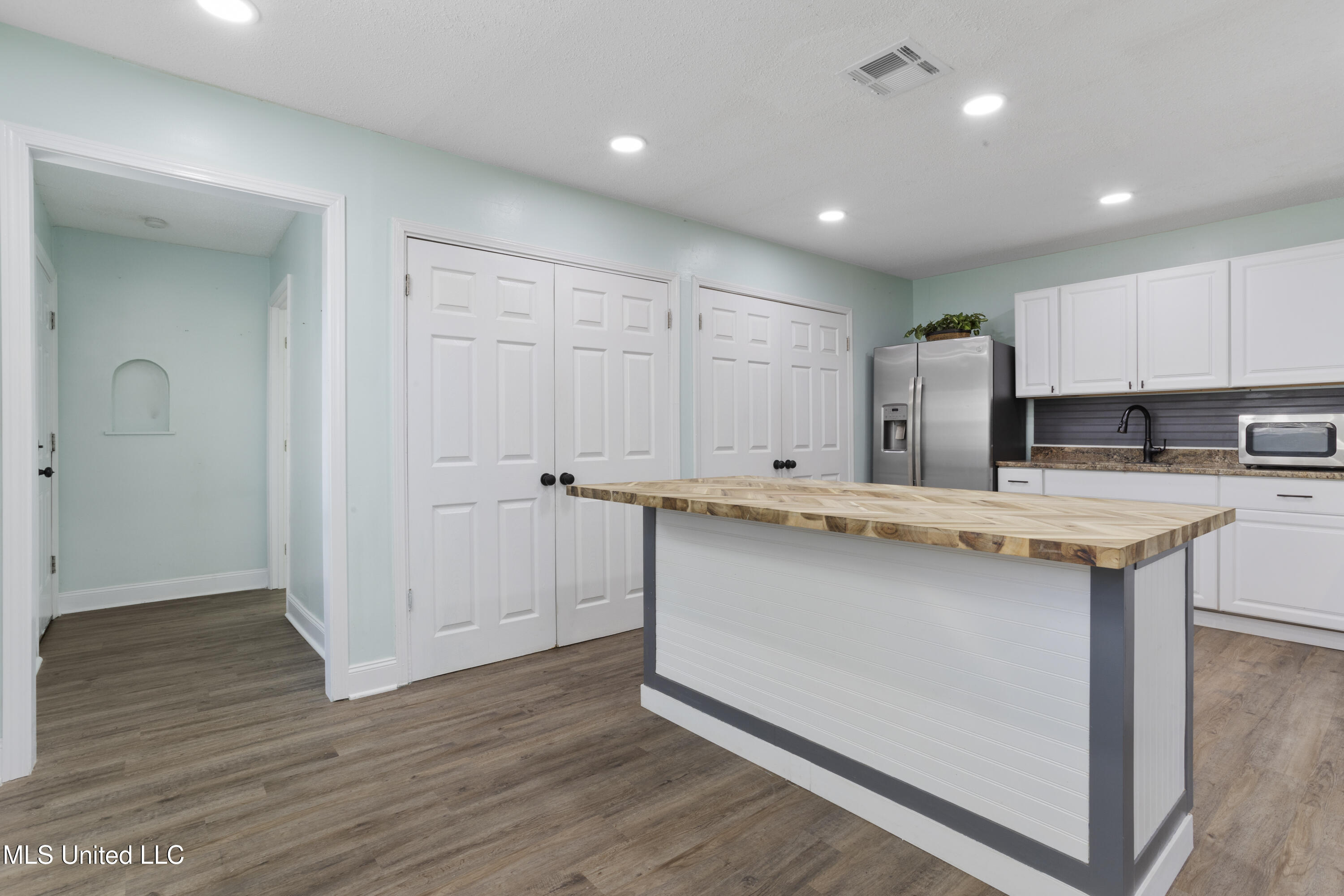 1158 East Old Pass Road Long Beach, MS 39560 - Photo 6 of 25 008