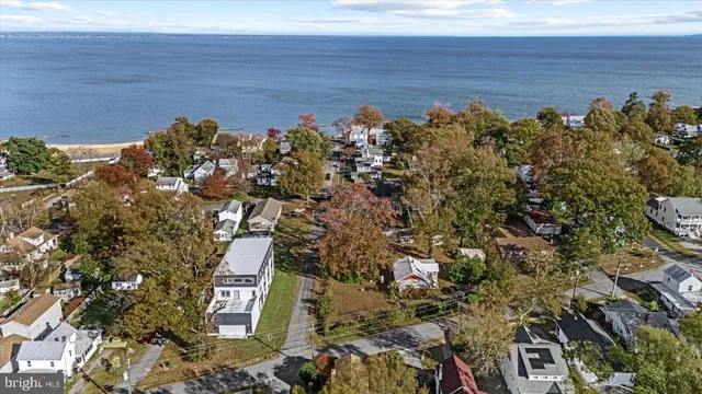 $275,000 | 301 Bancroft Avenue, Colonial Beach, VA 22443