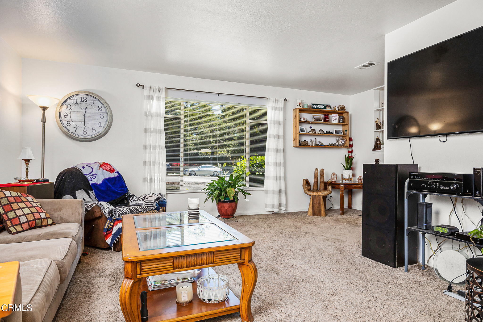 828 Ojai Road Santa Paula, CA 93060 - Photo 6 of 45 Family Room View 828 Ojai Road