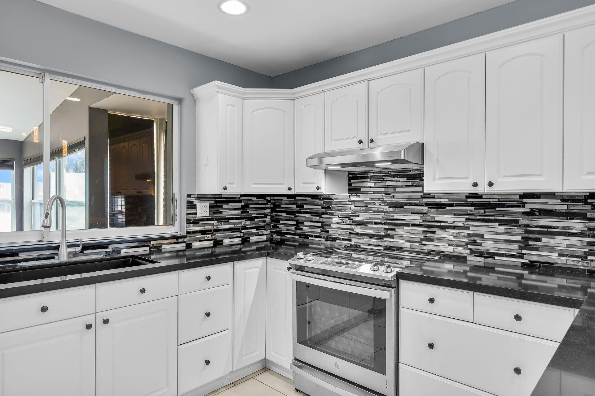 304 2nd Terrace Key Largo, FL 33037 - Photo 22 of 48 22_beyc6a1865ac43e08