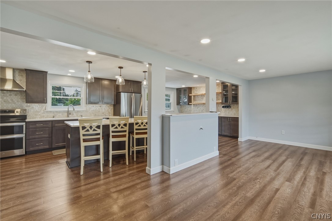203 Riverdale Road Clay, NY 13090 - Photo 6 of 48 Gallery Image 6