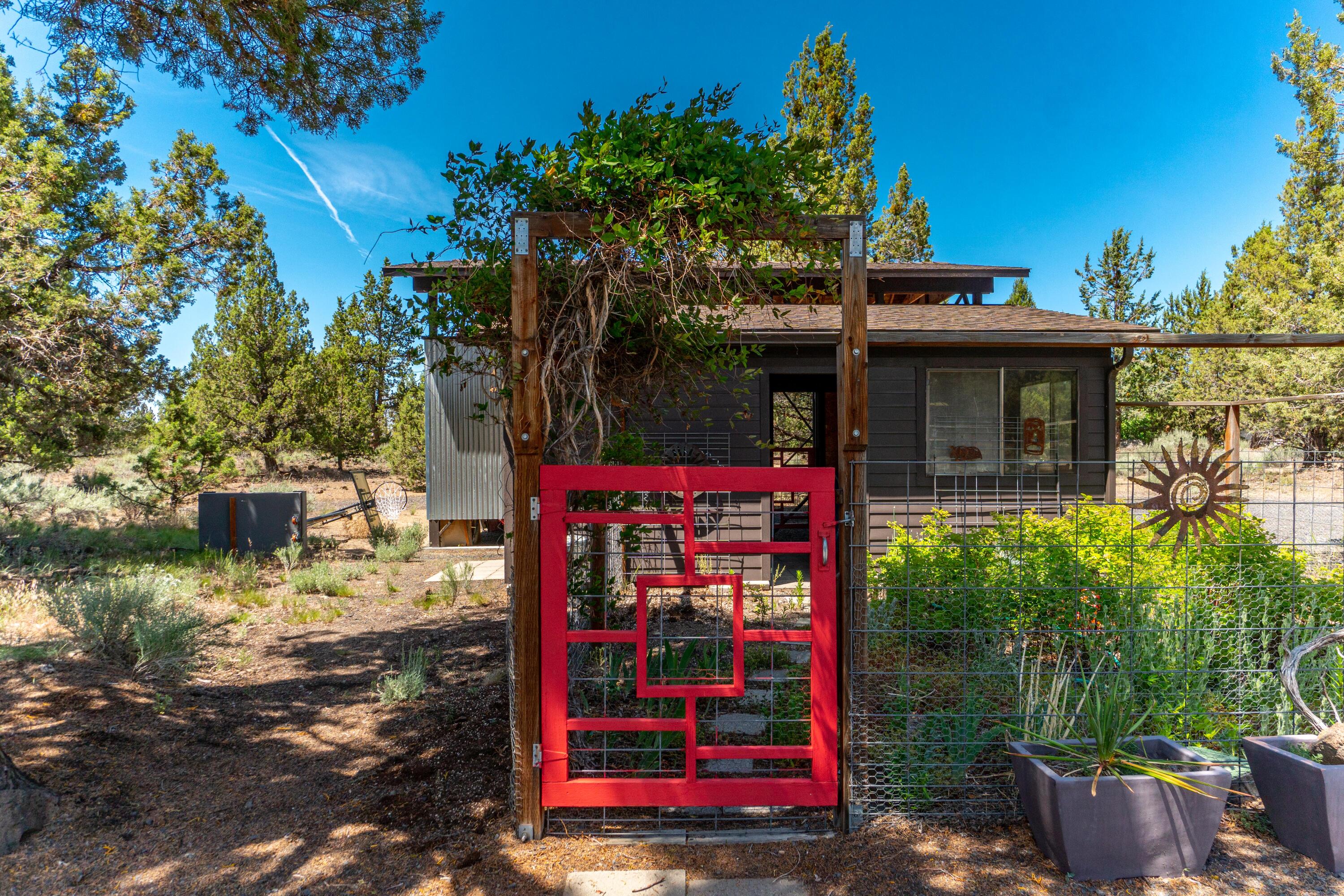 64275 Crosswinds Road Bend, OR 97703 - Photo 63 of 72 RileyVisuals-21